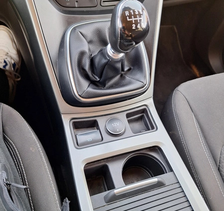 Ford Kuga cena 68900 przebieg: 122500, rok produkcji 2018 z Pabianice małe 562